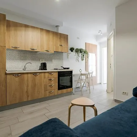 Appartement Downtown Urban W Balcony Vol 3 *