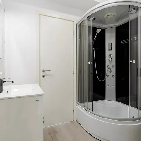 Downtown Urban W Balcony Vol 3 Appartement *