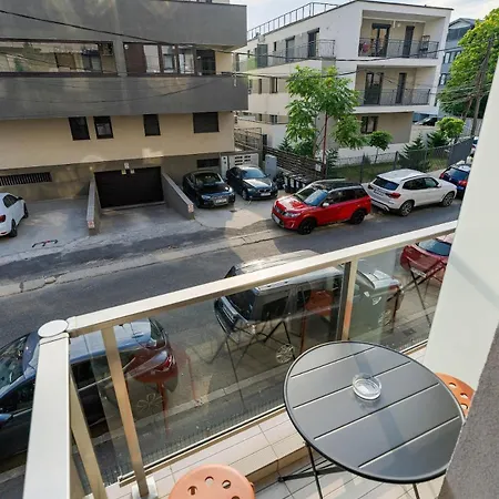 Downtown Urban W Balcony Vol 3