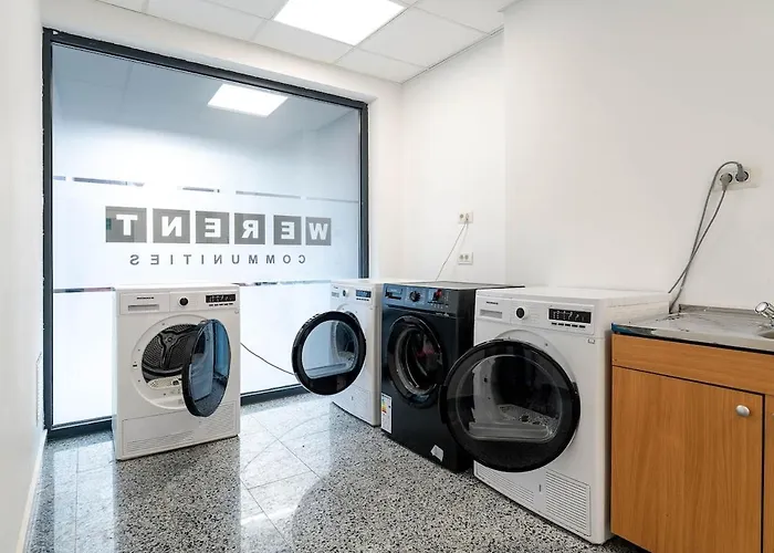 Downtown Urban W Balcony Vol 3 Бухарест