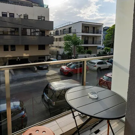 Downtown Urban W Balcony Vol 3 Apartman *